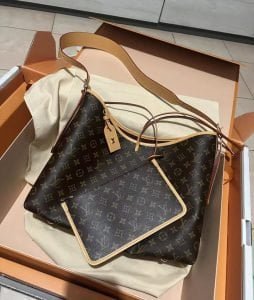 Louis Vuitton CARRYALL MM M46197