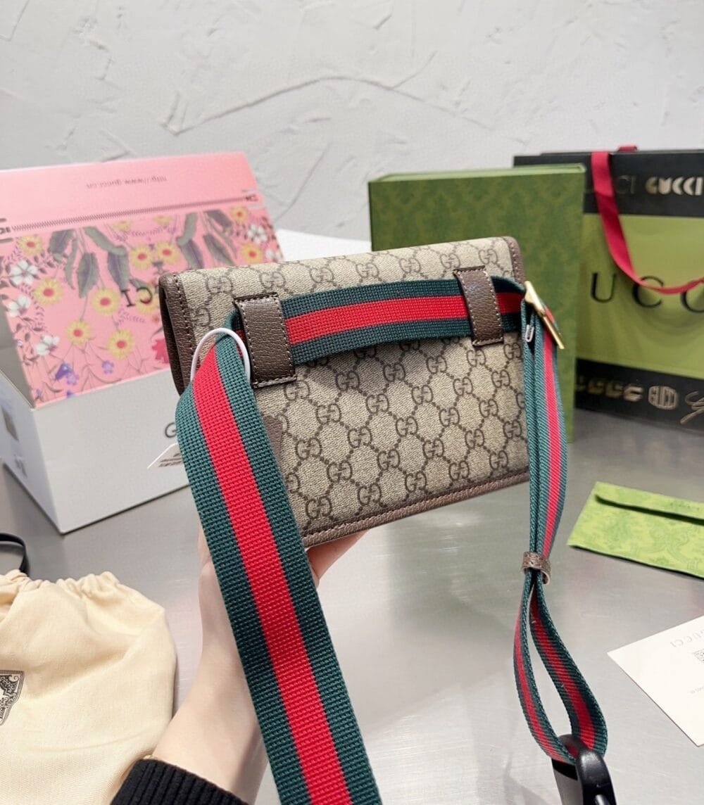 NEO VINTAGE GG SUPREME BELT BAG
