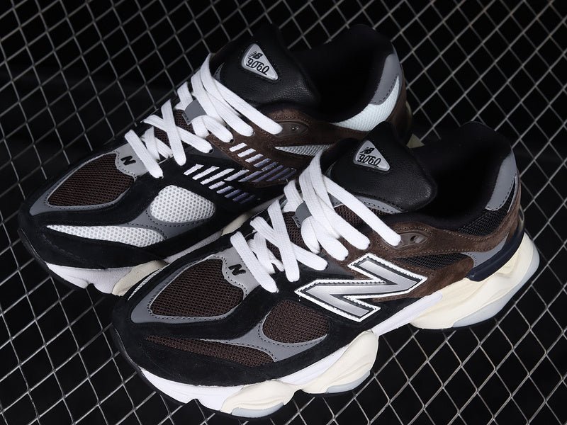 9060 'Brown Black'
